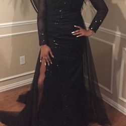 Prom Dress - Black- size 4 to 6