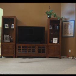 OBO 3-Piece Wood Entertainment Center 