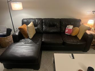 Black Leather Reversible Chaise Sectional Sofa