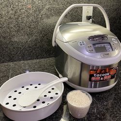 TIGER 10-CUP MICROCOMPUTER RICE COOKER/STEAMER/SLOW COOKER, $50