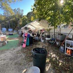 Yard Sale 50 MADELINE RD Ridge
