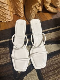 White Sandel Size 10
