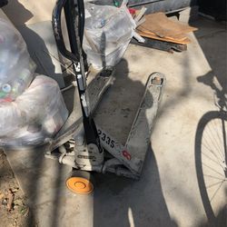 Pallet Jack Crown