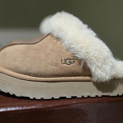 Used UGG Disquette