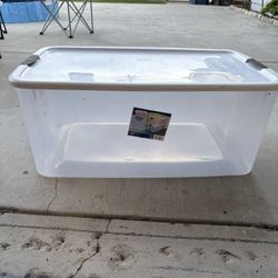 Sterilite 116 Qt. Ultra-Latching Storage Bin