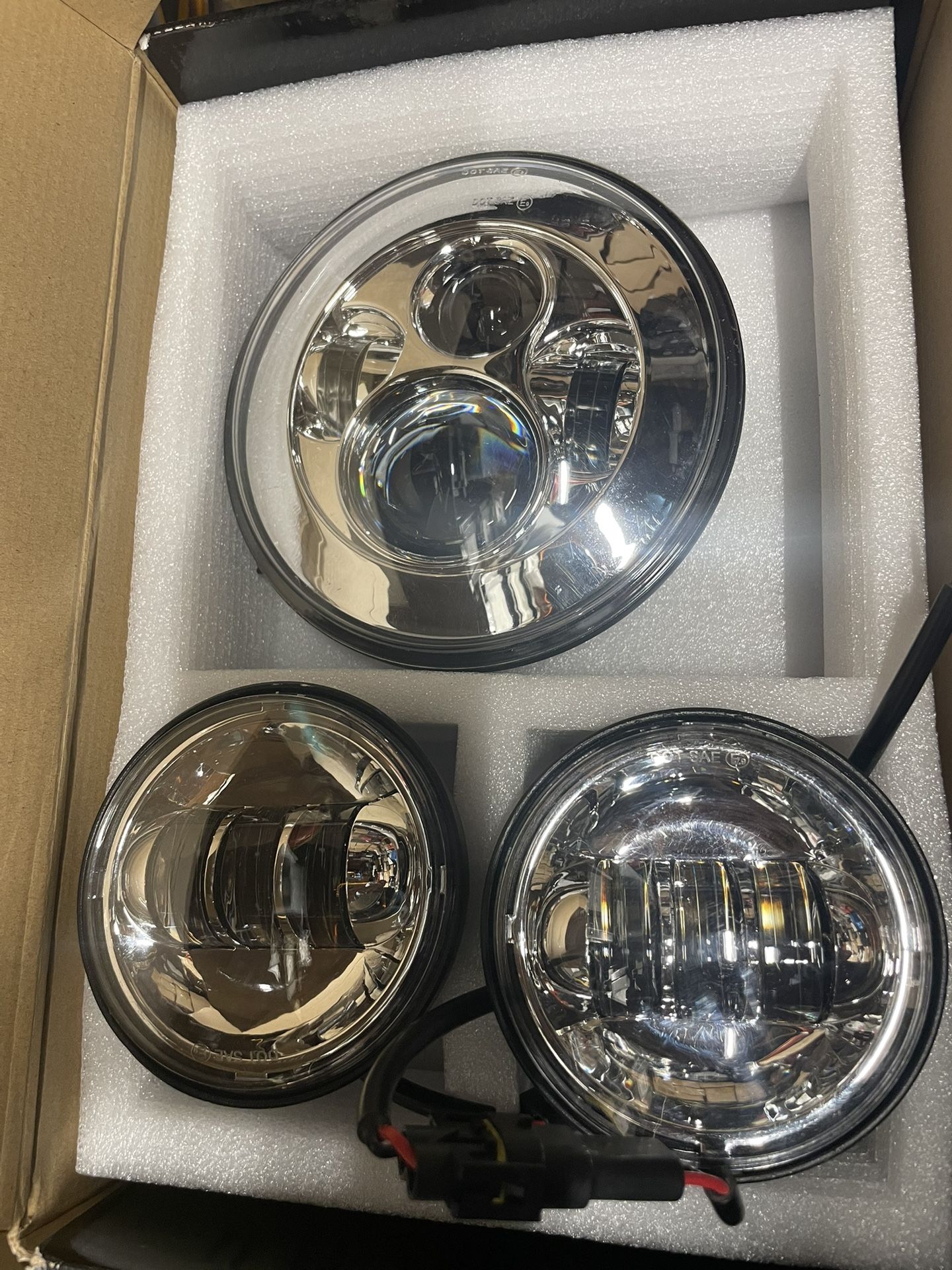 Chrome Headlight And Passing Lights Led For Motorcycle