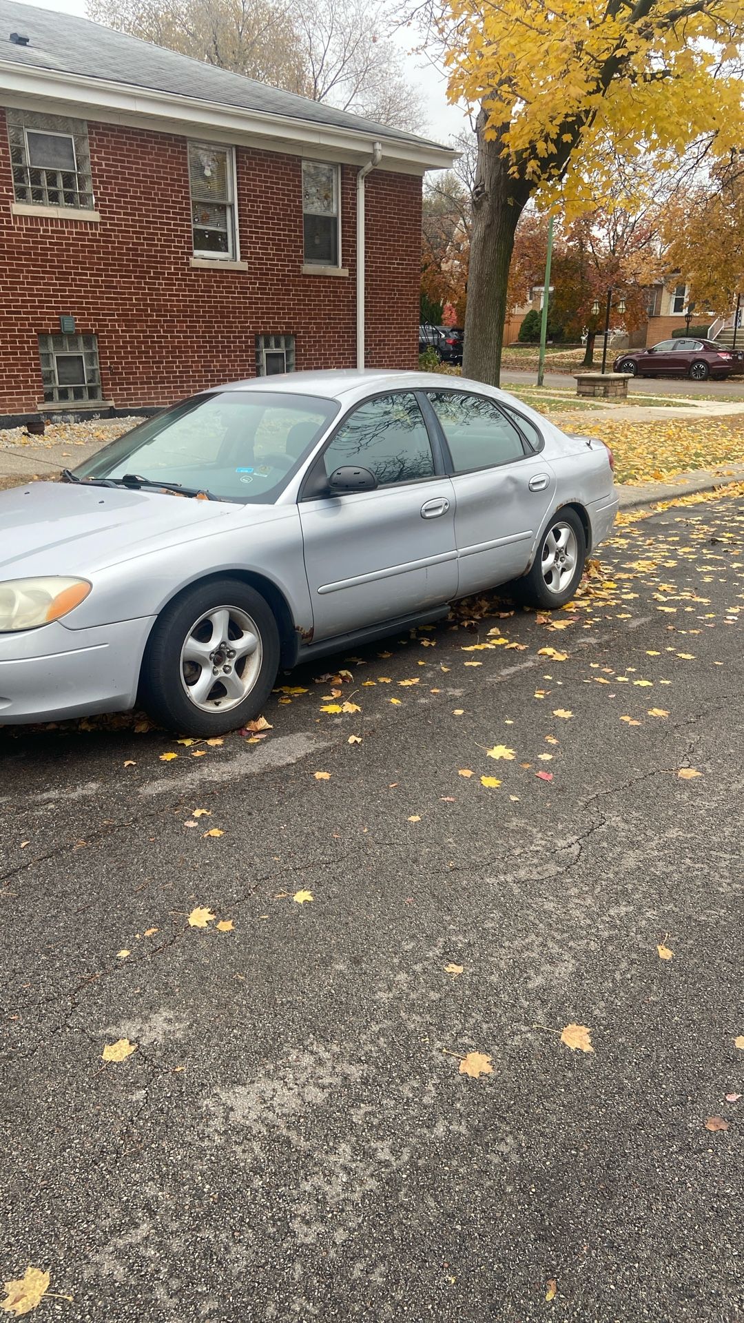 2001 Ford Taurus