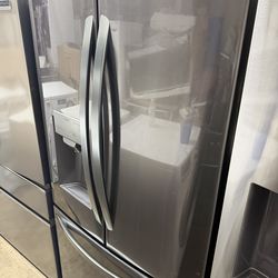 LG ThinQ French door black stainless steel   Dual ice maker with craft ice