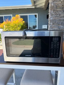 Used Samsung Stainless Steel Countertop Microwave