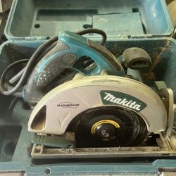 Makita 5007MG Corded Saw