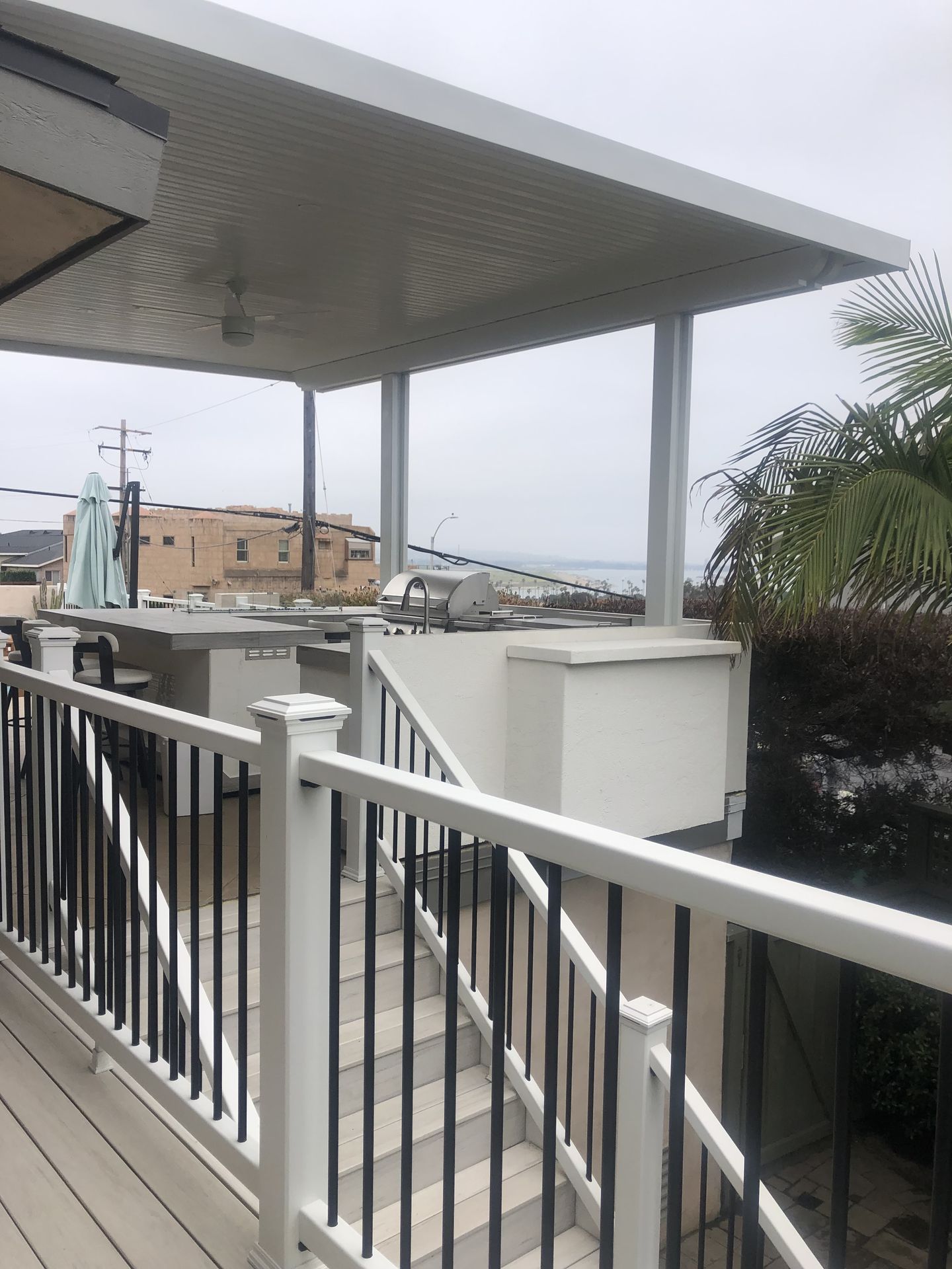 Luxury, outdoor kitchen $35K build - bbq grill, flat grill, burners, fire pit, built-in TV with riser