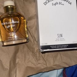 Dolce Y Gabbana Light Blue . SUN