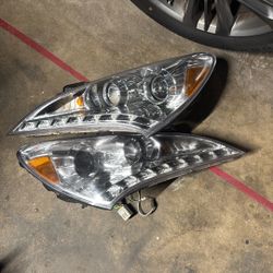 Hyundai Genesis Coupe Headlights