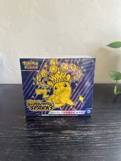 Pokemon Surging sparks elite trainer box