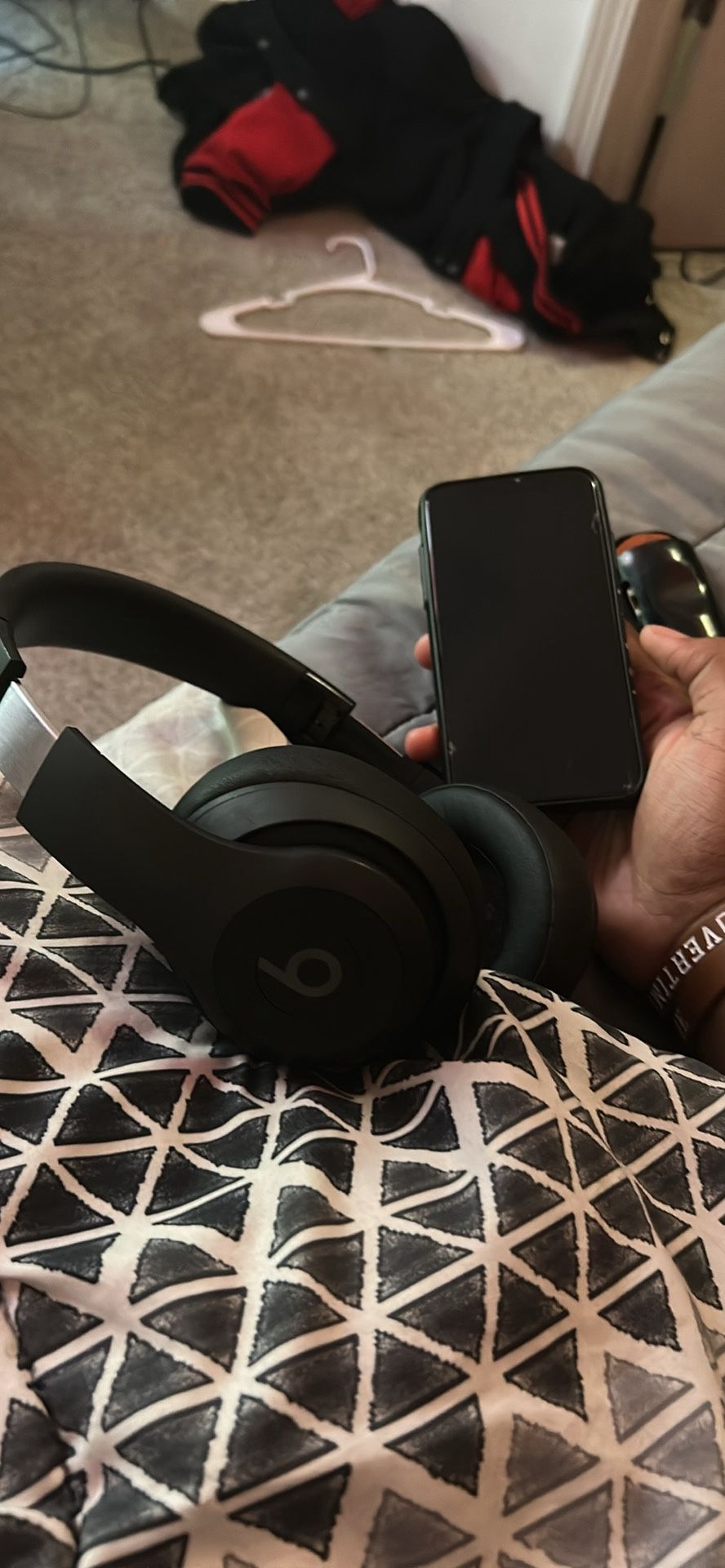 Beats And iPhone XS