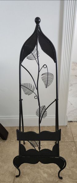 Vintage Msgazine Newspaper Rack