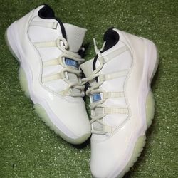 Jordan 11 Low Legend Blue Size 11m