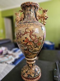 Japanese Peacock Scene Large Vase