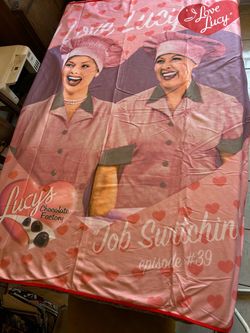 Classic I Love Lucy fleece throw blanket