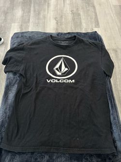 Volcom men shirt medium