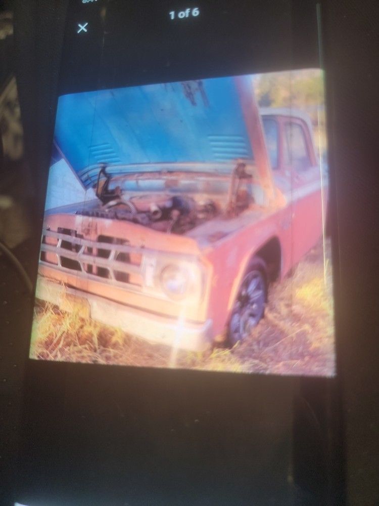 1968 Dodge D100