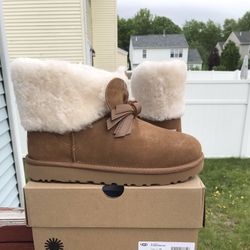 UGG Classic Mini II CNY