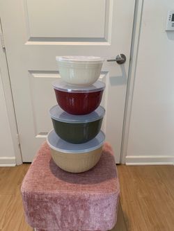 4 mixing bowls