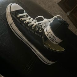 Shoe