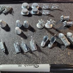 29 Monopoly Game Pieces