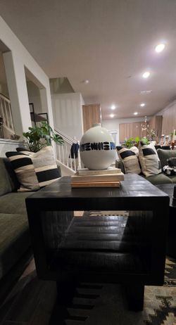 2 Black side tables