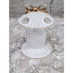 18K Gold Nostalgia Porcelain Toothbrush Holder with Bow