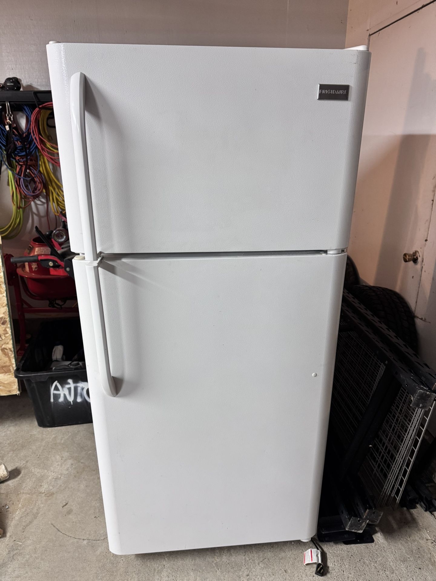 Refrigerator