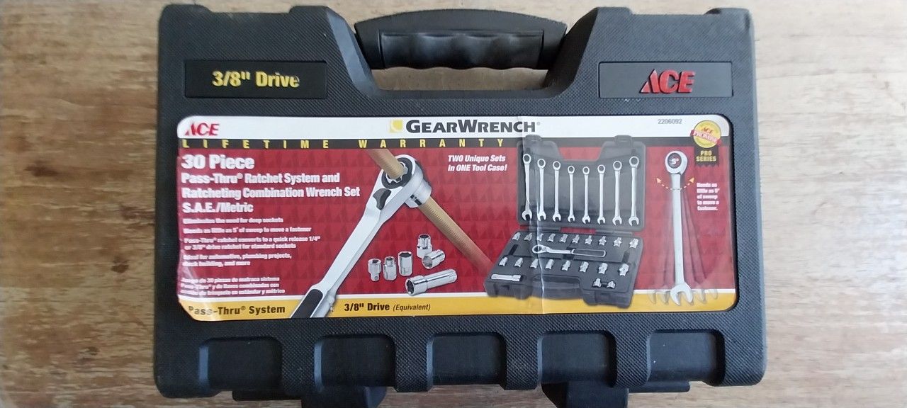 Socket Tools 3/8 Drive ACE GearWrench 30 Piece Pass-Thru Ratchet System Wrench Set Metric Sae