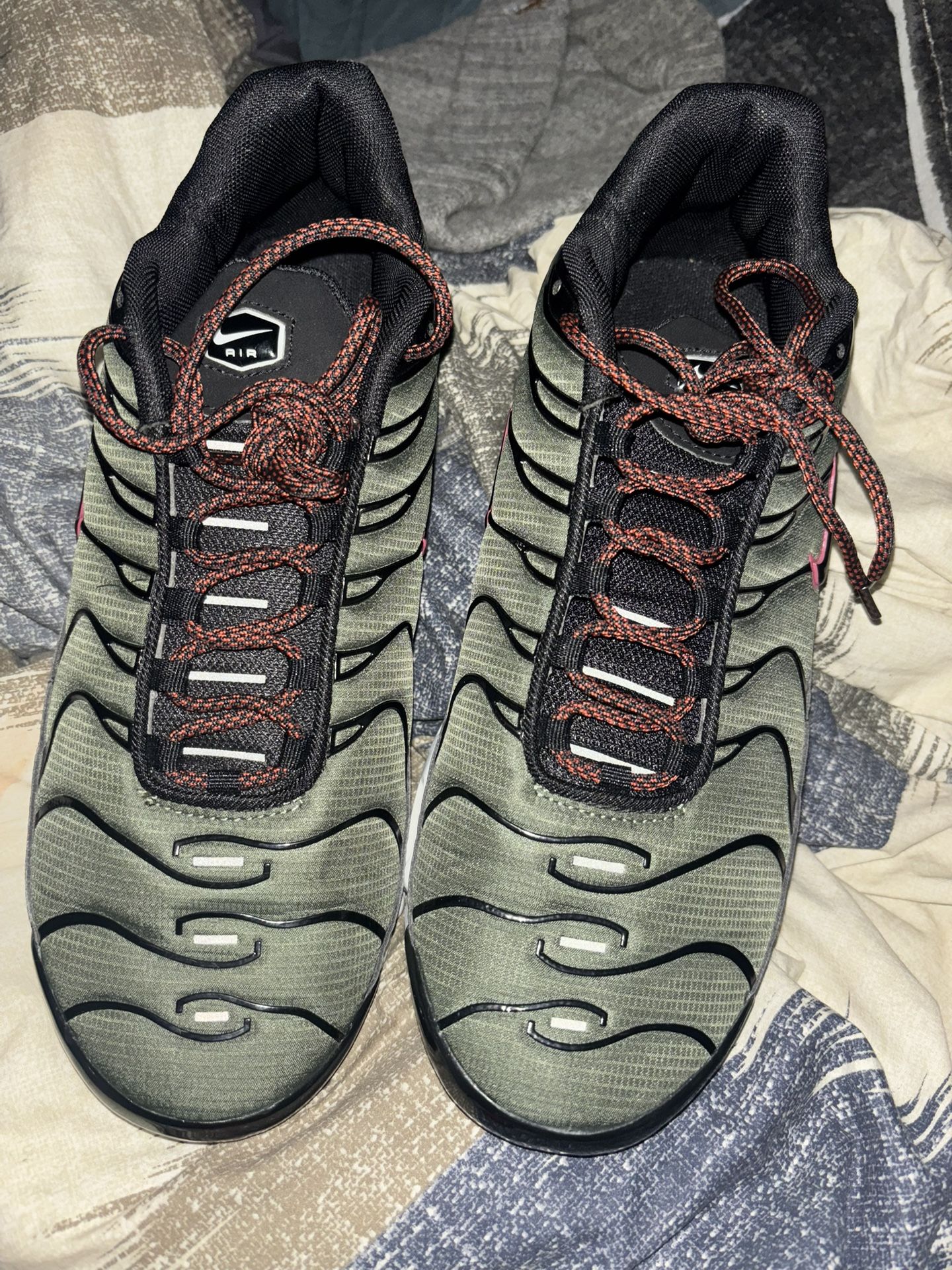 2023 Nike Air Max Plus 'Black Cargo Khaki' Men Size 12