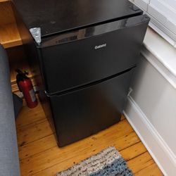 Galanz Mini Fridge