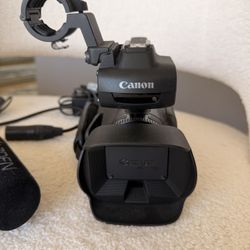Canon XA40 4K Camcorder + Azden Mic + More