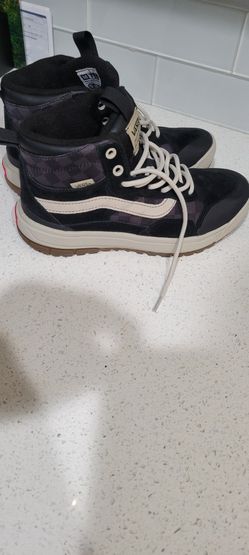 VANS ULTRA RANGE SHOES