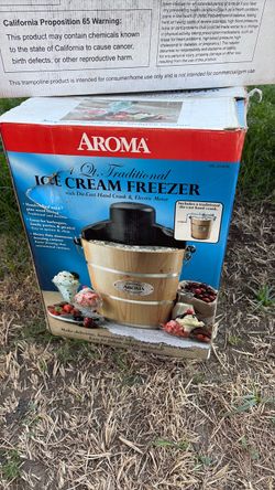 Aroma 4 Qt Traditional Ice Cream Freezer