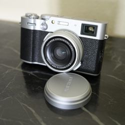 Fujifilm X100VI Digital Camera 