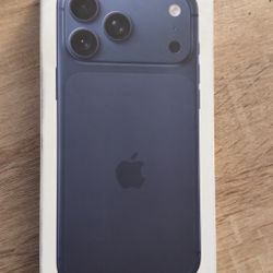 iPhone 17 Pro Max (carrier Locked)