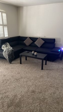 Nice sectional with pullout