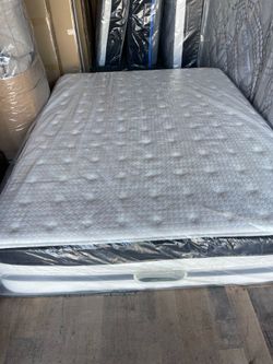 Queen size bed frame and mattress