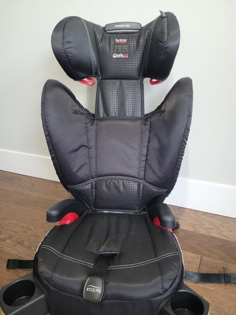 Britax Parkway SGL Booster Car Seat Spade for Sale in Bothell