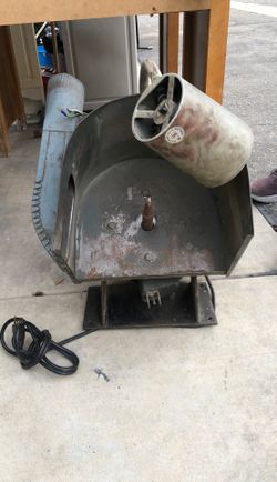 Mesa y lapa de joyero