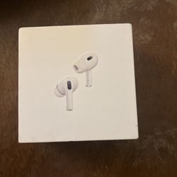 Apple AirPods Pro 2nd Generation with MagSafe Wireless Charging Case (USB‑C)...