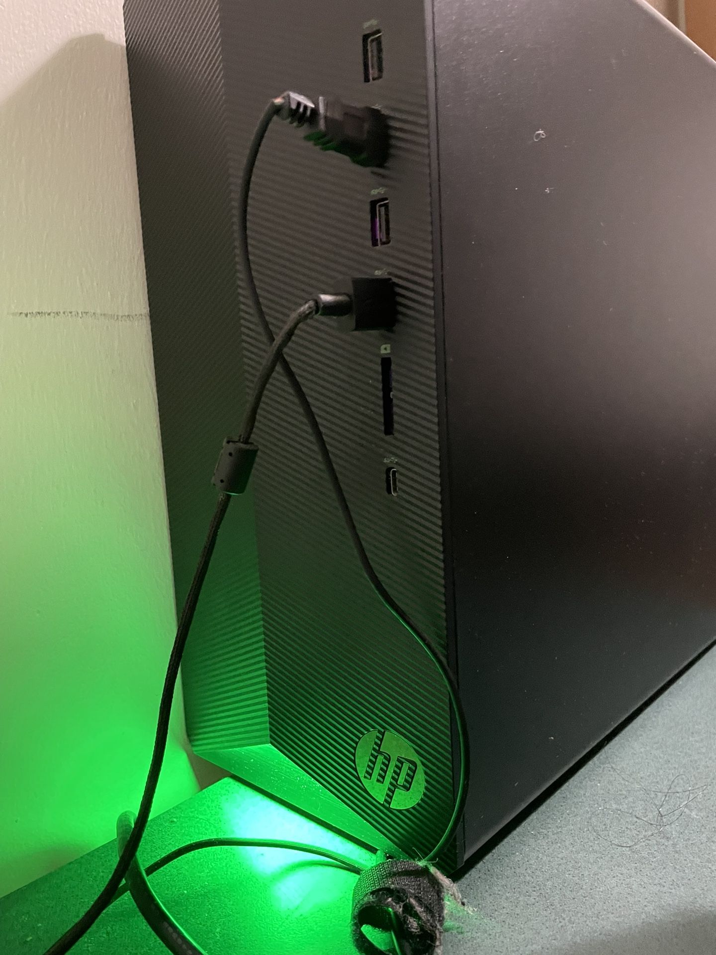Monitor With Pc For Sale