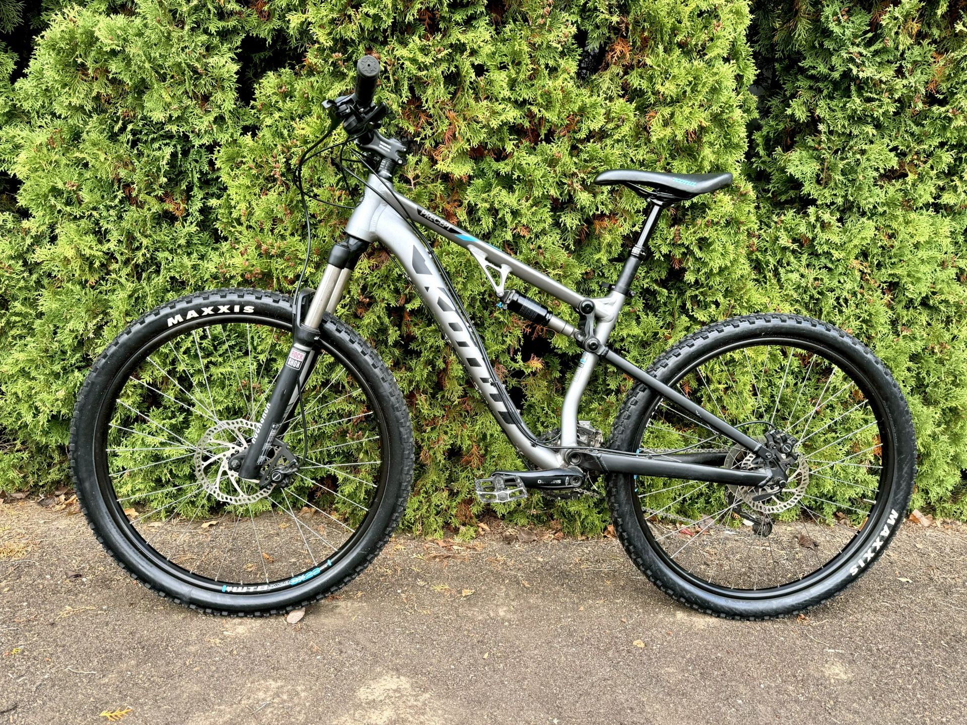 Medium Kona FS Mtn Bike