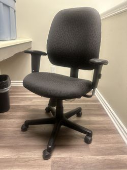 Office Chairs (set Of Four)