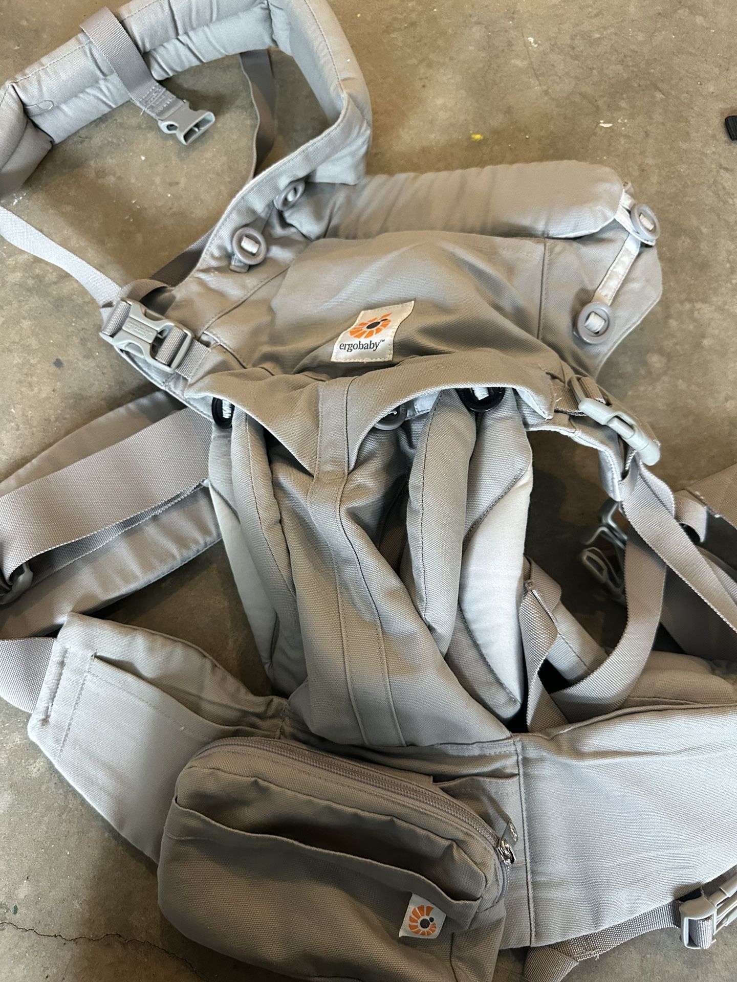 Gently used Omni 360 Cool Air Mesh Baby Carrier
