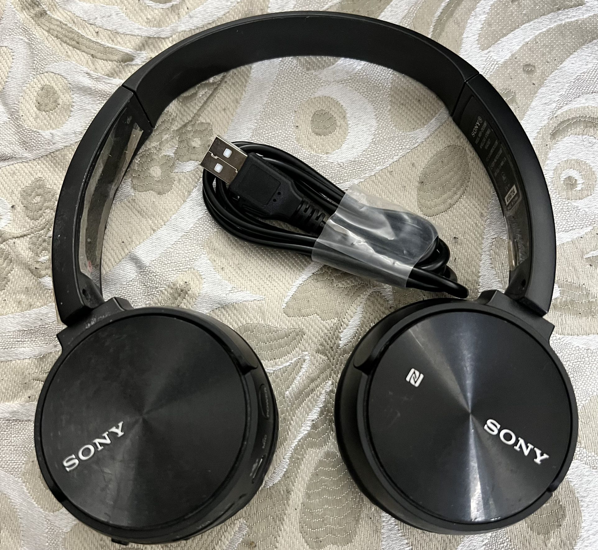 Sony MDR-ZX330BT Wireless Stereo Headset